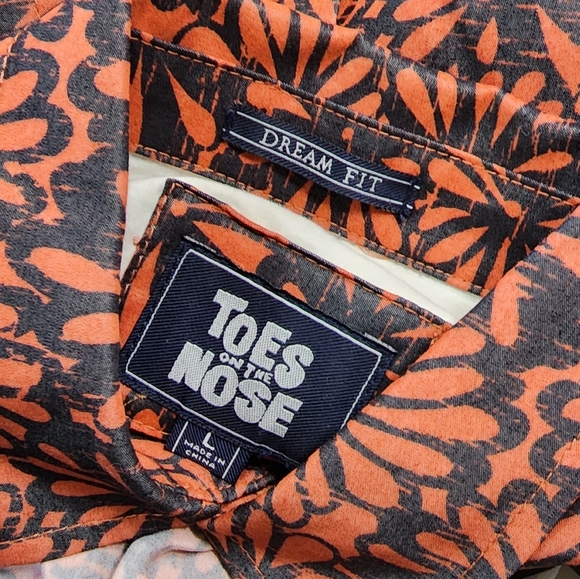 TOES ON THE NOSE HAWAIIAN SHIRT - Picture 5 of 6